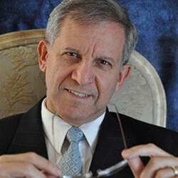 Portuguese Intellectual Property Lawyer in USA - Mario Golab